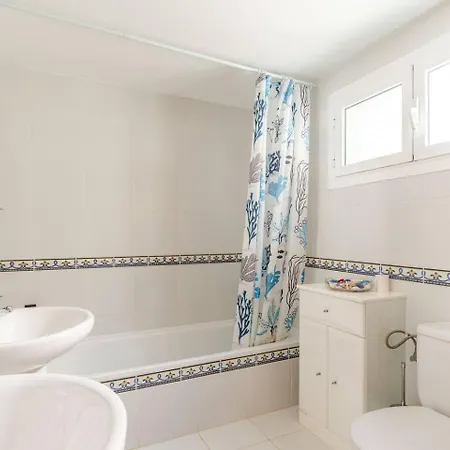 Coqueto En Coronas *